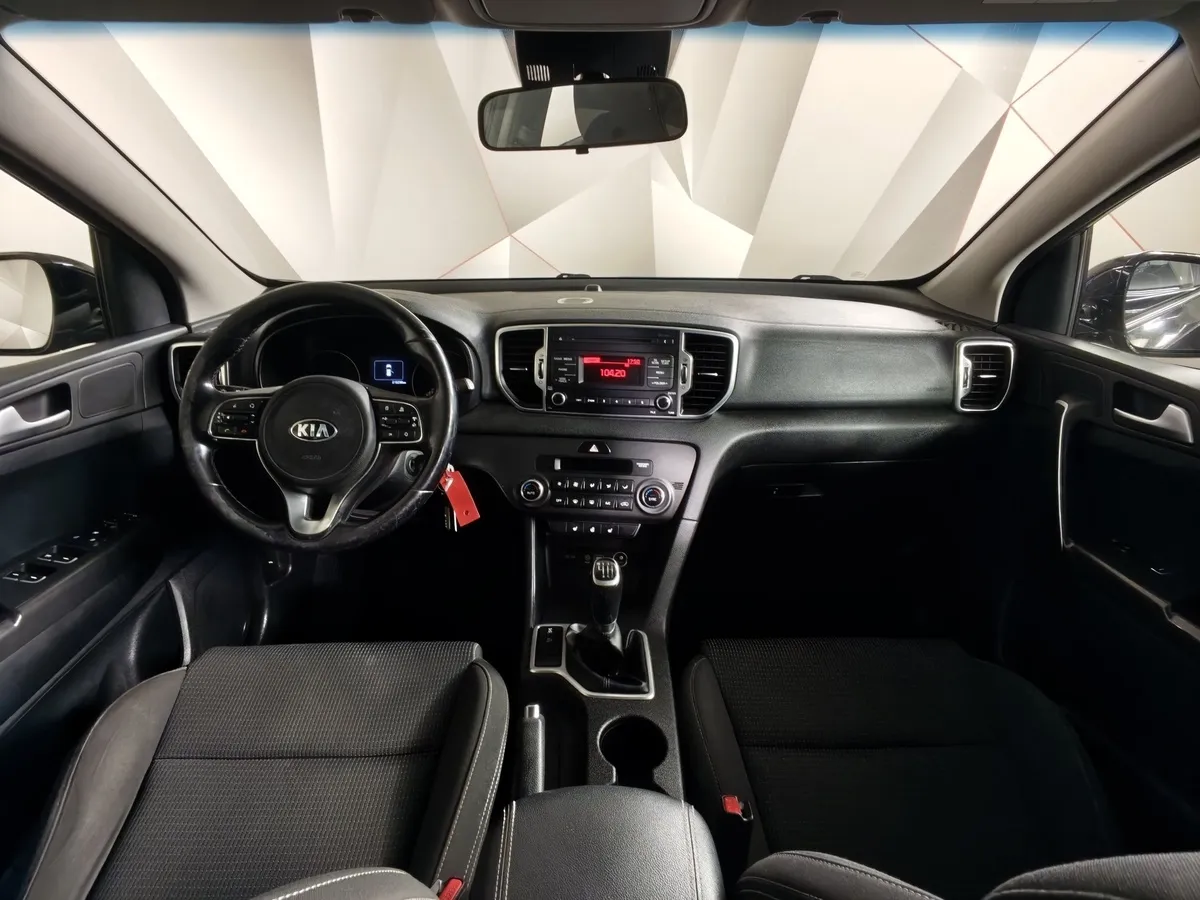 Kia Sportage 2.0 AT 4WD (150 л.с.) Comfort Черный в АВИЛОН. Слайд №14
