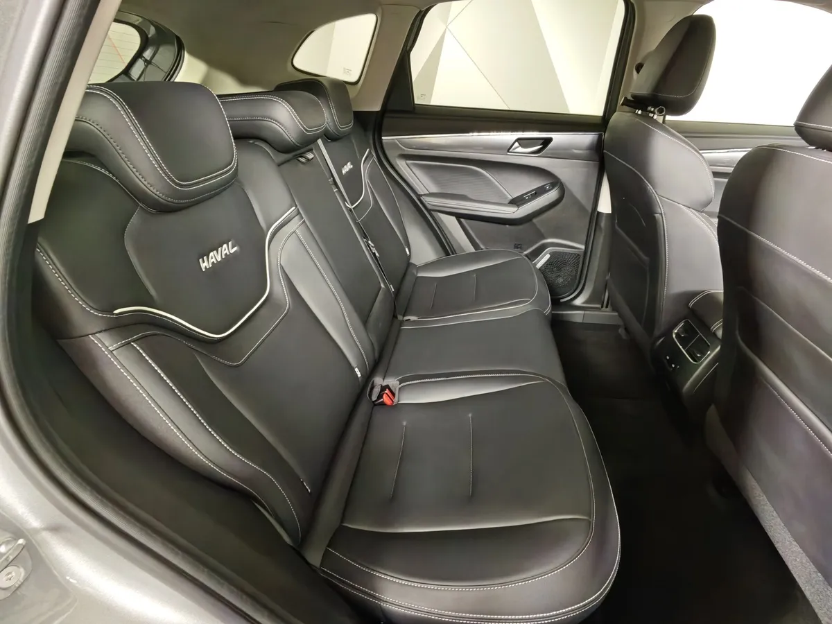 Haval Jolion 1.5T AWD 7DCT (150 л.с.) Premium Серый в АВИЛОН. Слайд №16