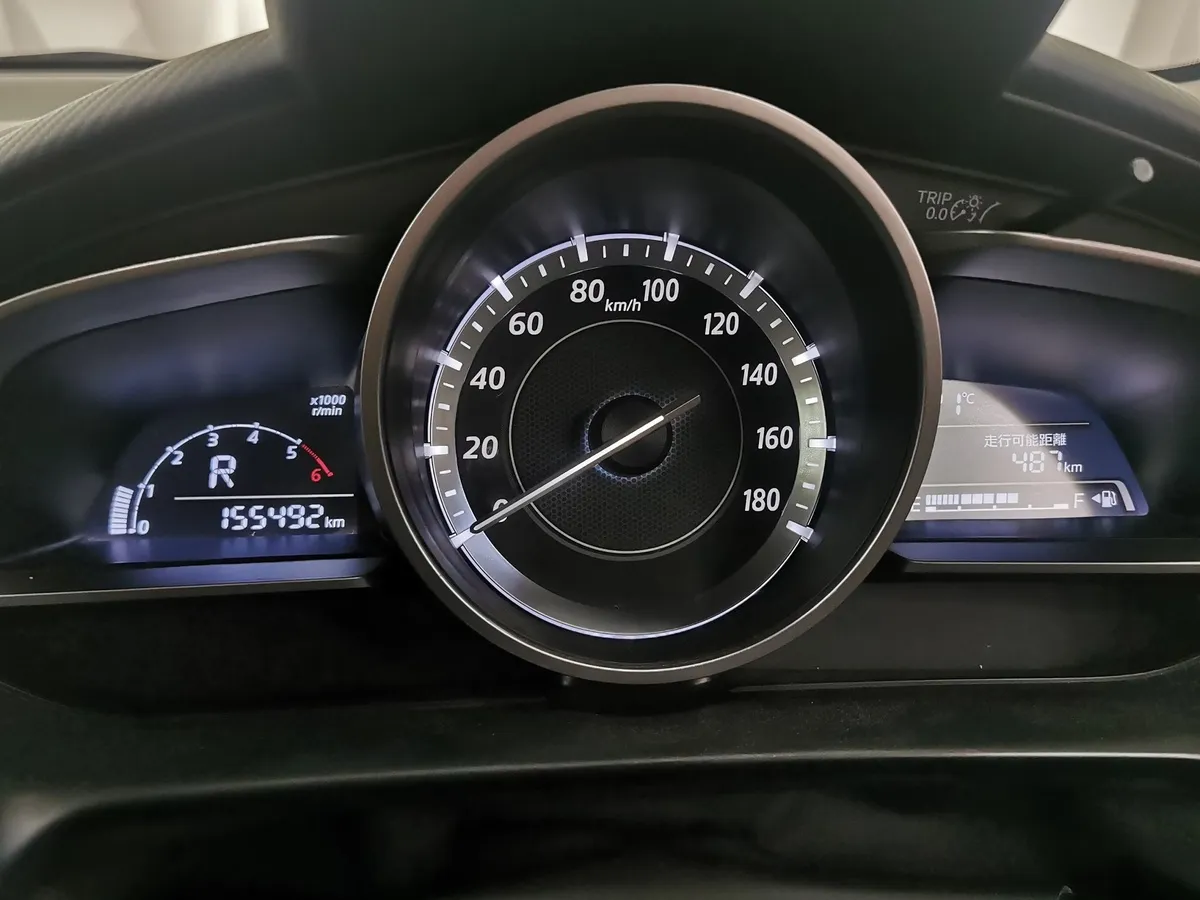 Mazda Demio 1.5d AT FWD (105 л.с.) Серый в АВИЛОН. Слайд №17