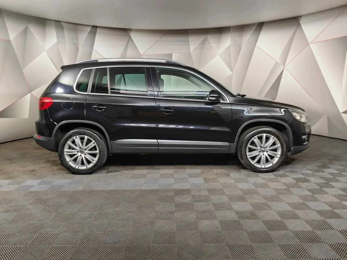 Volkswagen Tiguan 2.0 TSI 4Motion AT (170 л.с.) Sport&Style Серый в АВИЛОН. Слайд №6