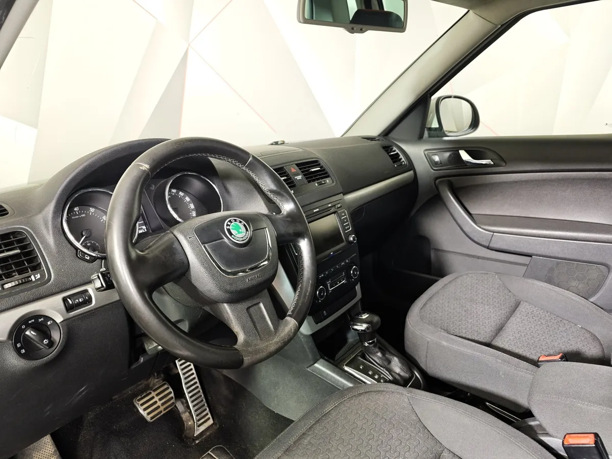 Skoda Yeti 1.2 TSI DSG (105 л.с.) Active Белый в АВИЛОН. Слайд №18