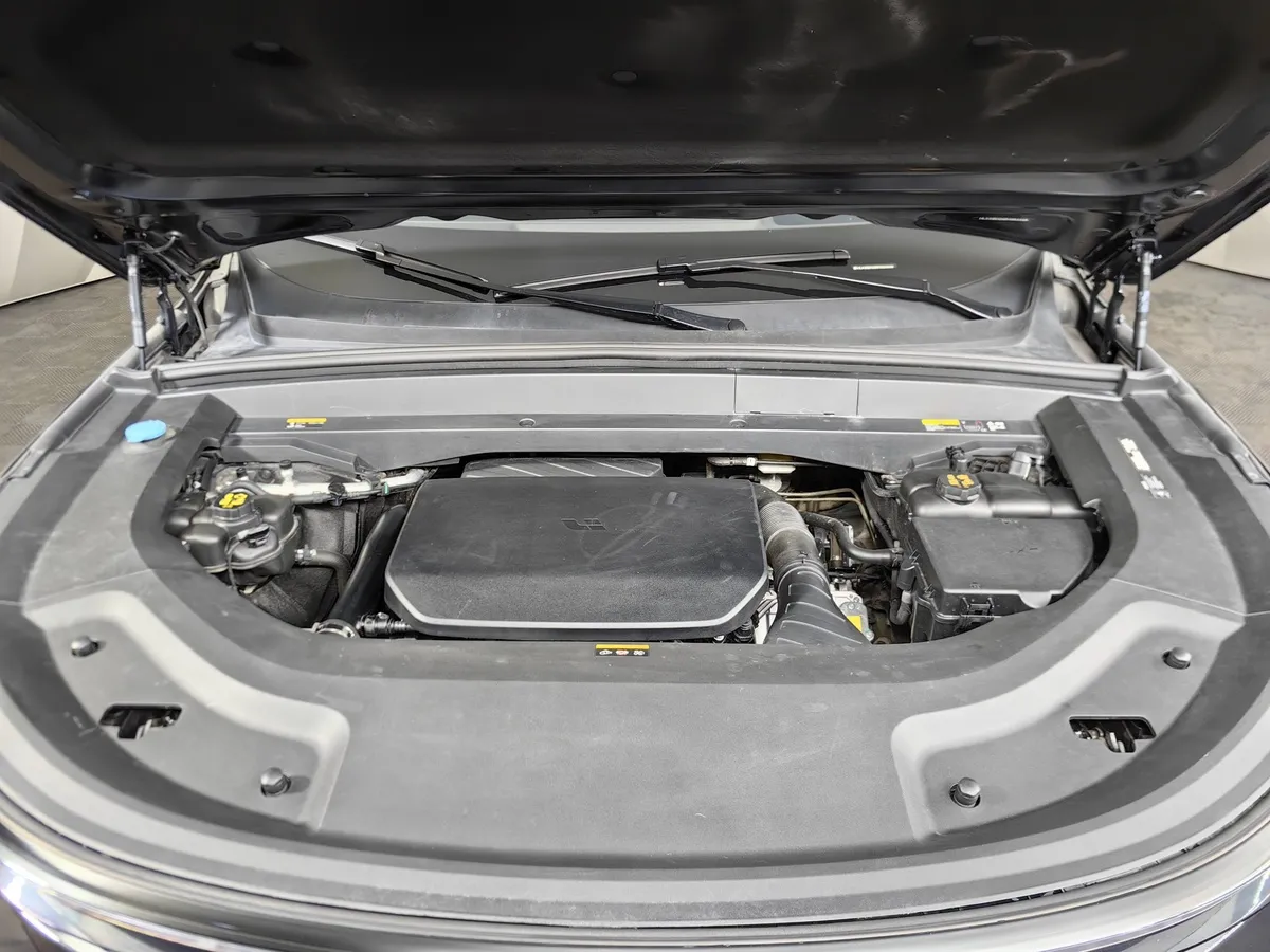 Li Auto L9 1.5h AT 4WD (197 л.с.) Ultra Черный в АВИЛОН. Слайд №10