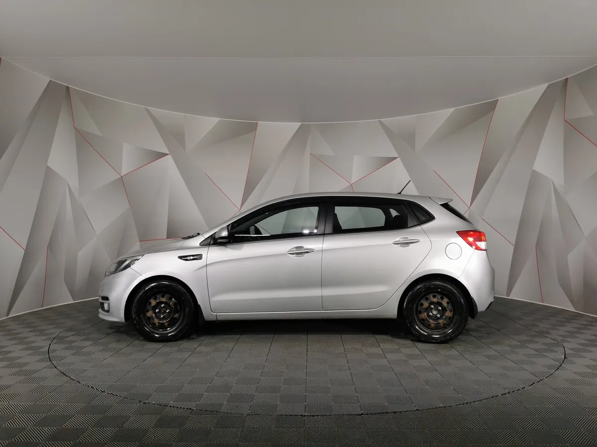 Kia Rio 1.6 AT (123 л.с.) Luxe Серебристый в АВИЛОН. Слайд №5