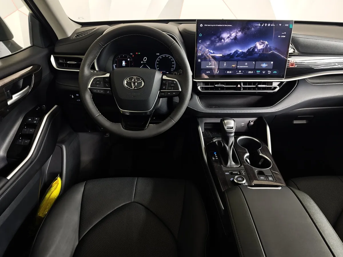 Toyota Highlander 2.0T AT 4WD (248 л.с.) Noble Version Белый в АВИЛОН. Слайд №19