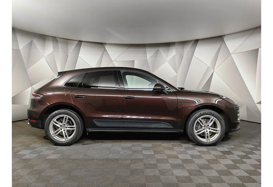 АВИЛОН - Porsche Macan 2.0 PDK AWD (252 л.с.) Коричневый - slide 3