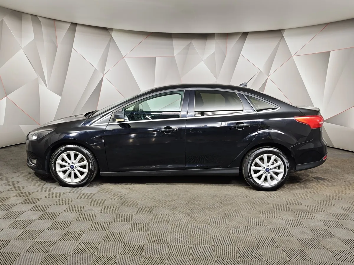 Ford Focus 1.5 EcoBoost AT (150 л.с.) Titanium Черный в АВИЛОН. Слайд №5