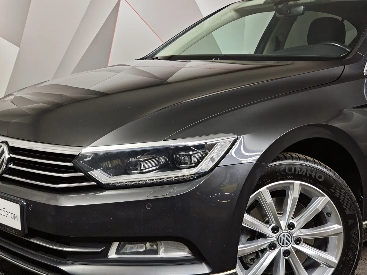 Volkswagen Passat 1.8 TSI BlueMotion DSG (180 л.с.) Highline Серый в АВИЛОН. Слайд №10