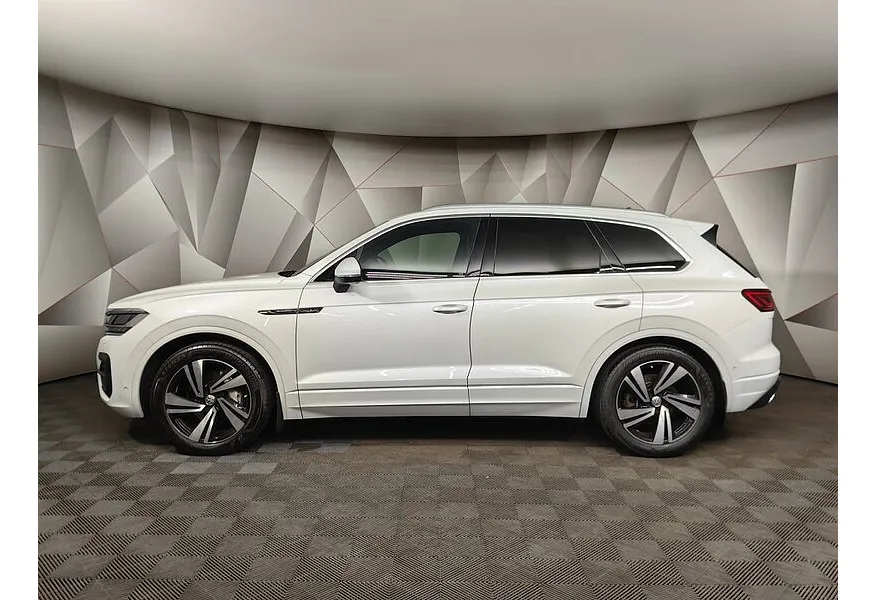 АВИЛОН - Volkswagen Touareg 3.0 V6 TDI Tiptronic 4Motion (249 л.с.) R-Line Белый - slide 2