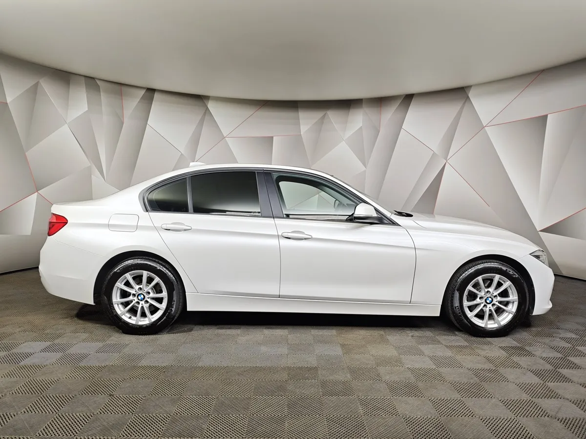 BMW 3 серия 320i xDrive AT (184 л.с.) M Sport Белый в АВИЛОН. Слайд №6