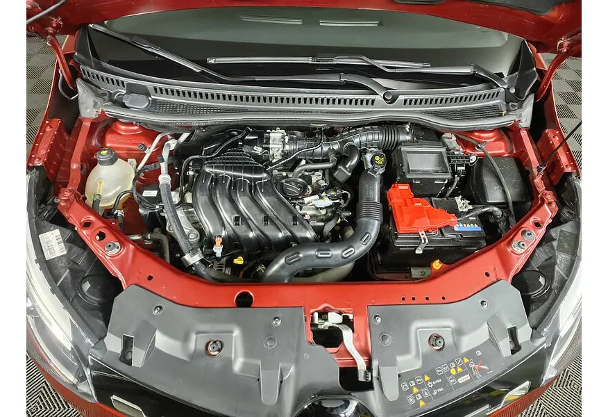 Renault Kaptur 1.6 MT (114 л.с.) Красный в АВИЛОН. Слайд №11