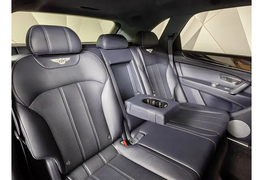 Bentley Bentayga 6.0 AT AWD (608 л.с.) Синий в АВИЛОН. Слайд №17