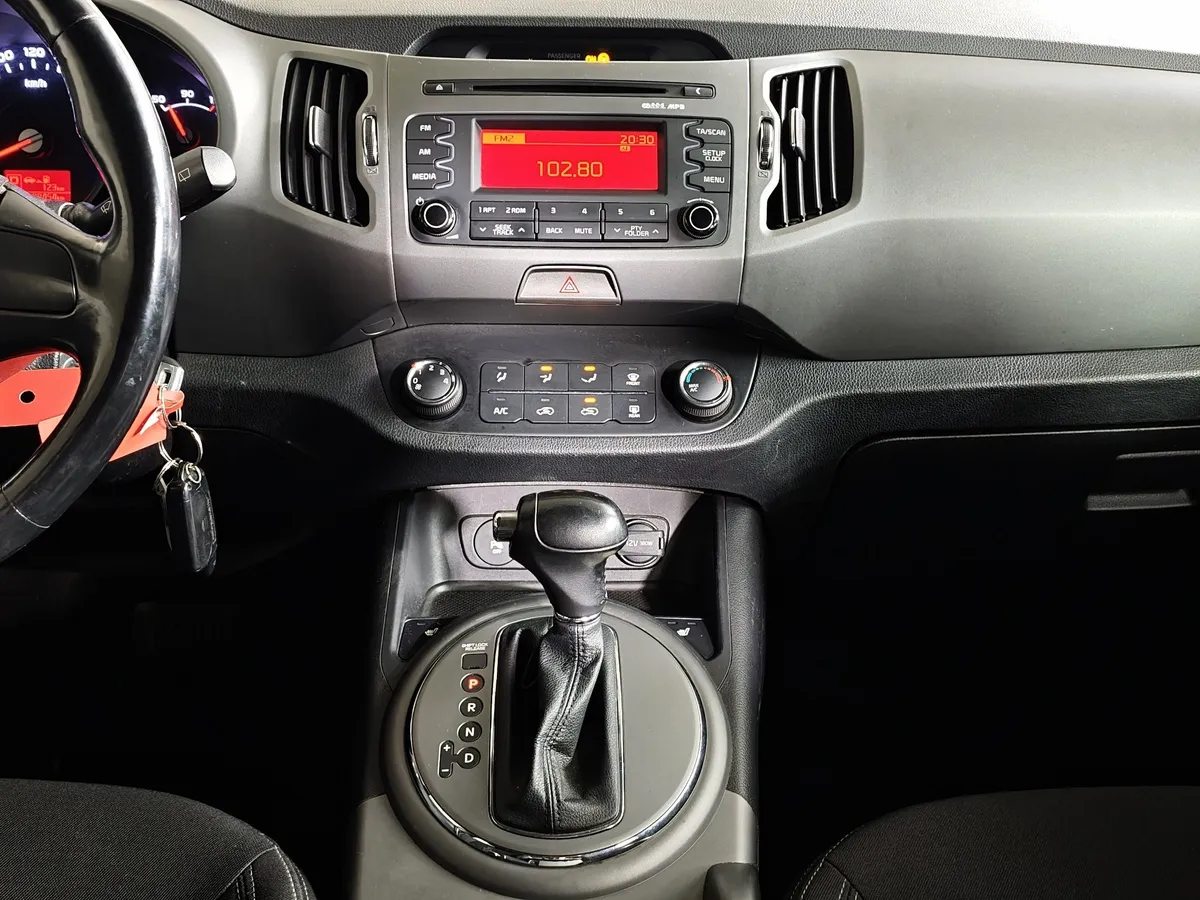 Kia Sportage 2.0 AT AWD (150 л.с.) Черный в АВИЛОН. Слайд №15