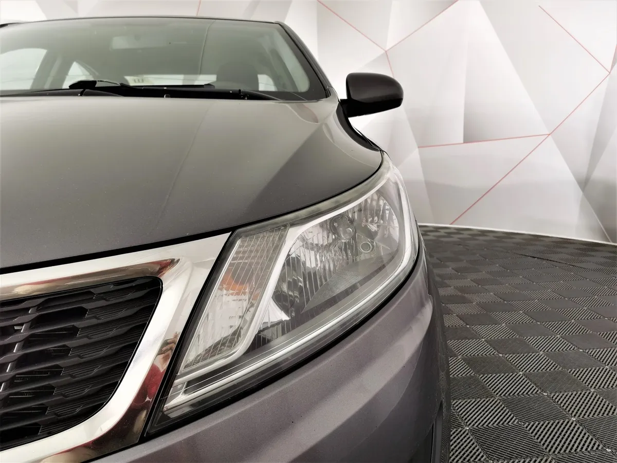Kia Rio 1.4 AT (107 л.с.) Серый в АВИЛОН. Слайд №10