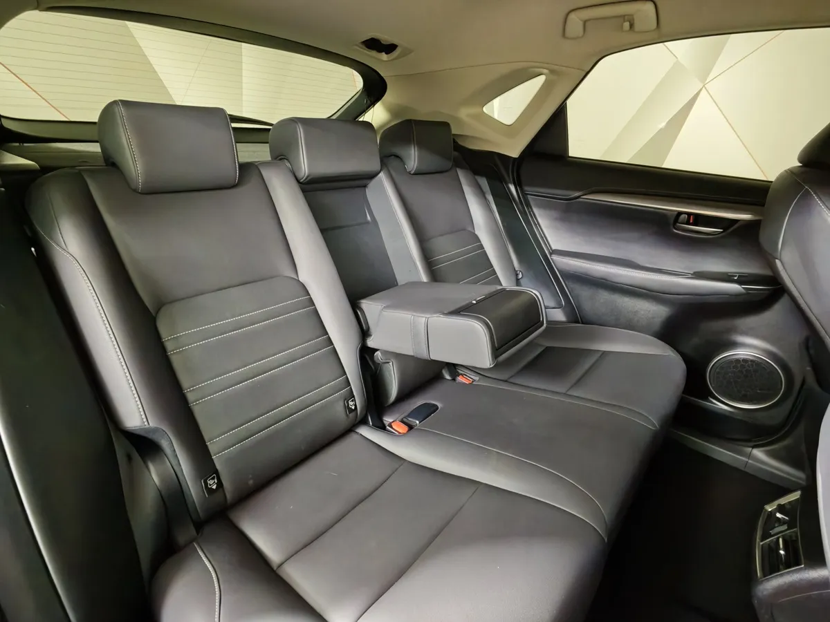 Lexus NX 300 AT AWD (238 л.с.) Серый в АВИЛОН. Слайд №17