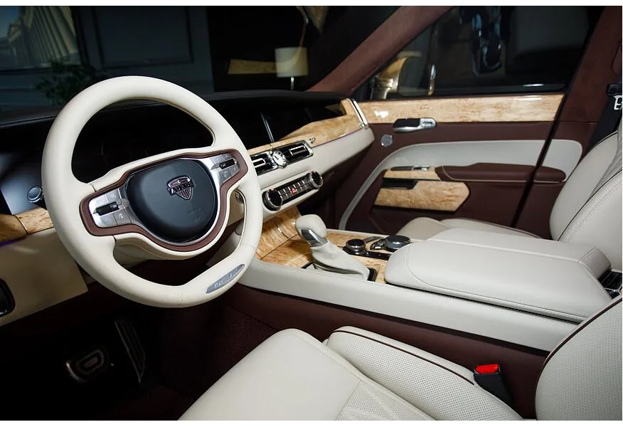 AURUS Komendant 4.4 AWD AT (598 л.с.) Оранжевый в АВИЛОН. Слайд №8