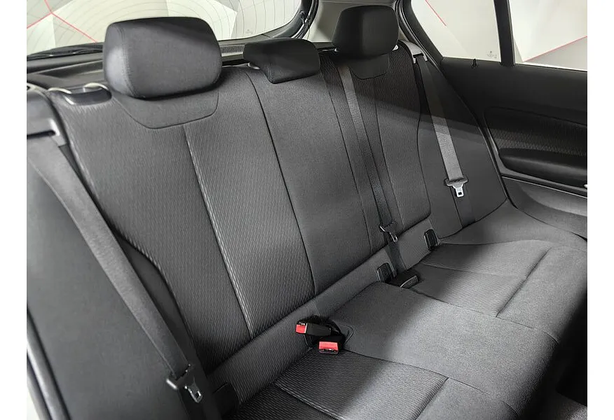 BMW 1 серия 116i AT (136 л.с.) Белый в АВИЛОН. Слайд №14