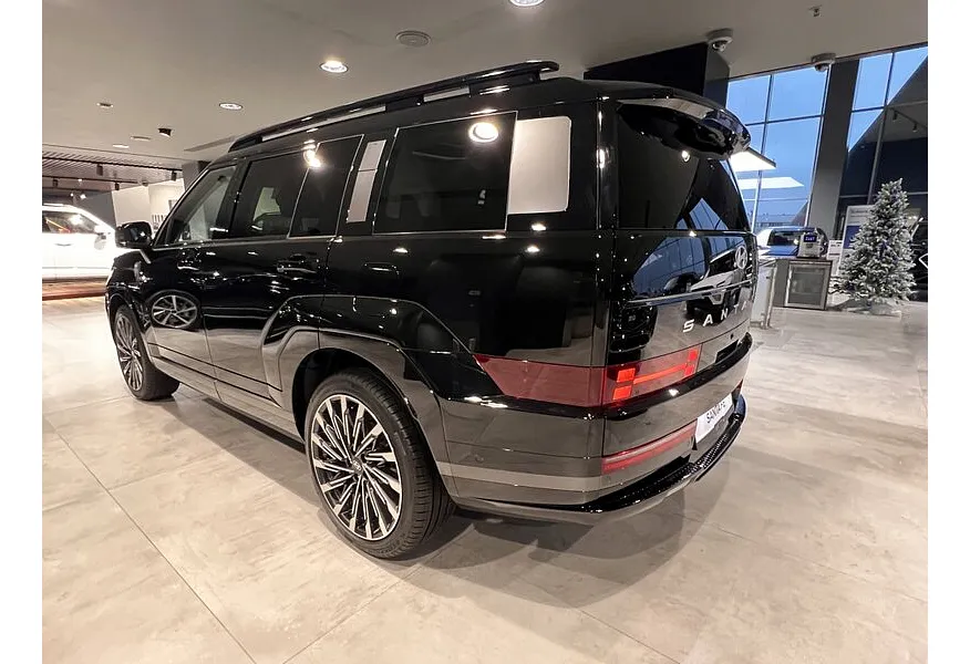 Hyundai Santa Fe 2.0 AT 4WD 7 seats (247 л.с.) Connoisseur Ultra Черный в АВИЛОН. Слайд №4