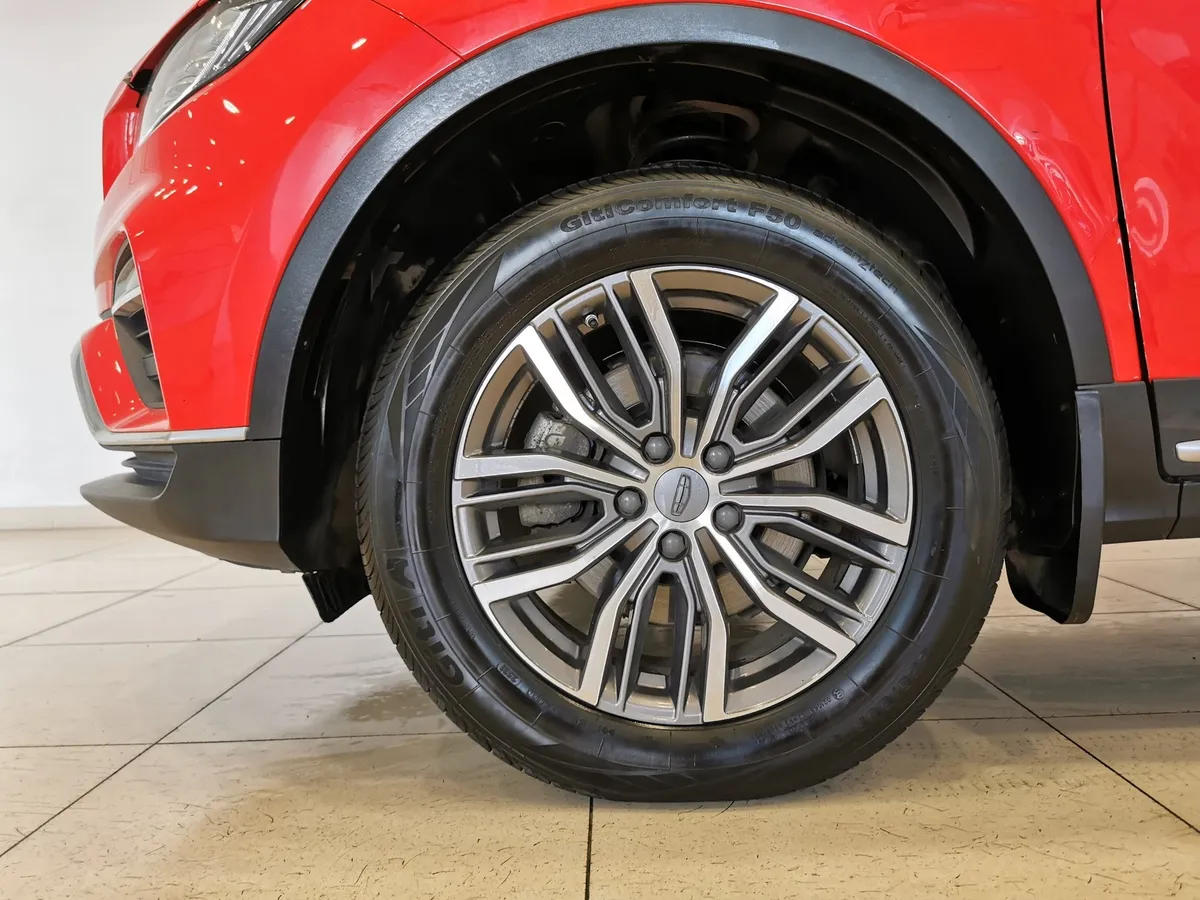 Geely Atlas Pro 1.5T 7DCT AWD (177 л.с.) Flagship Красный в АВИЛОН. Слайд №9