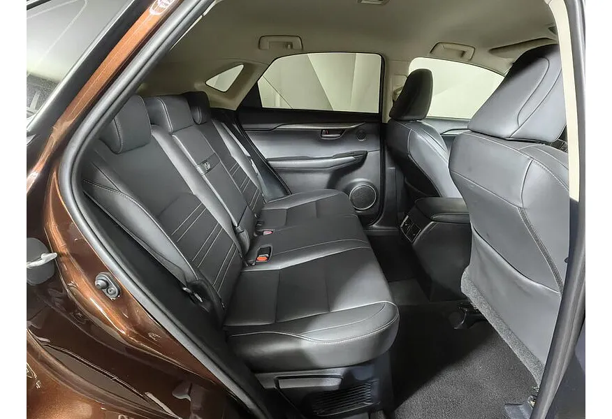 Lexus NX 200 CVT AWD (150 л.с.) Comfort Коричневый в АВИЛОН. Слайд №10