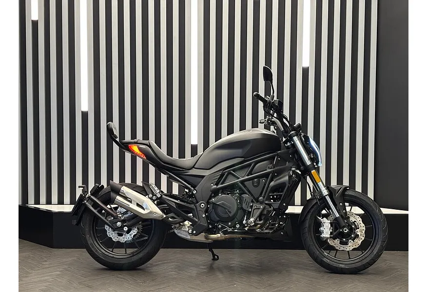 Benelli 502C 500 см³ (47 л.с.) 500 Черный в АВИЛОН. Слайд №4