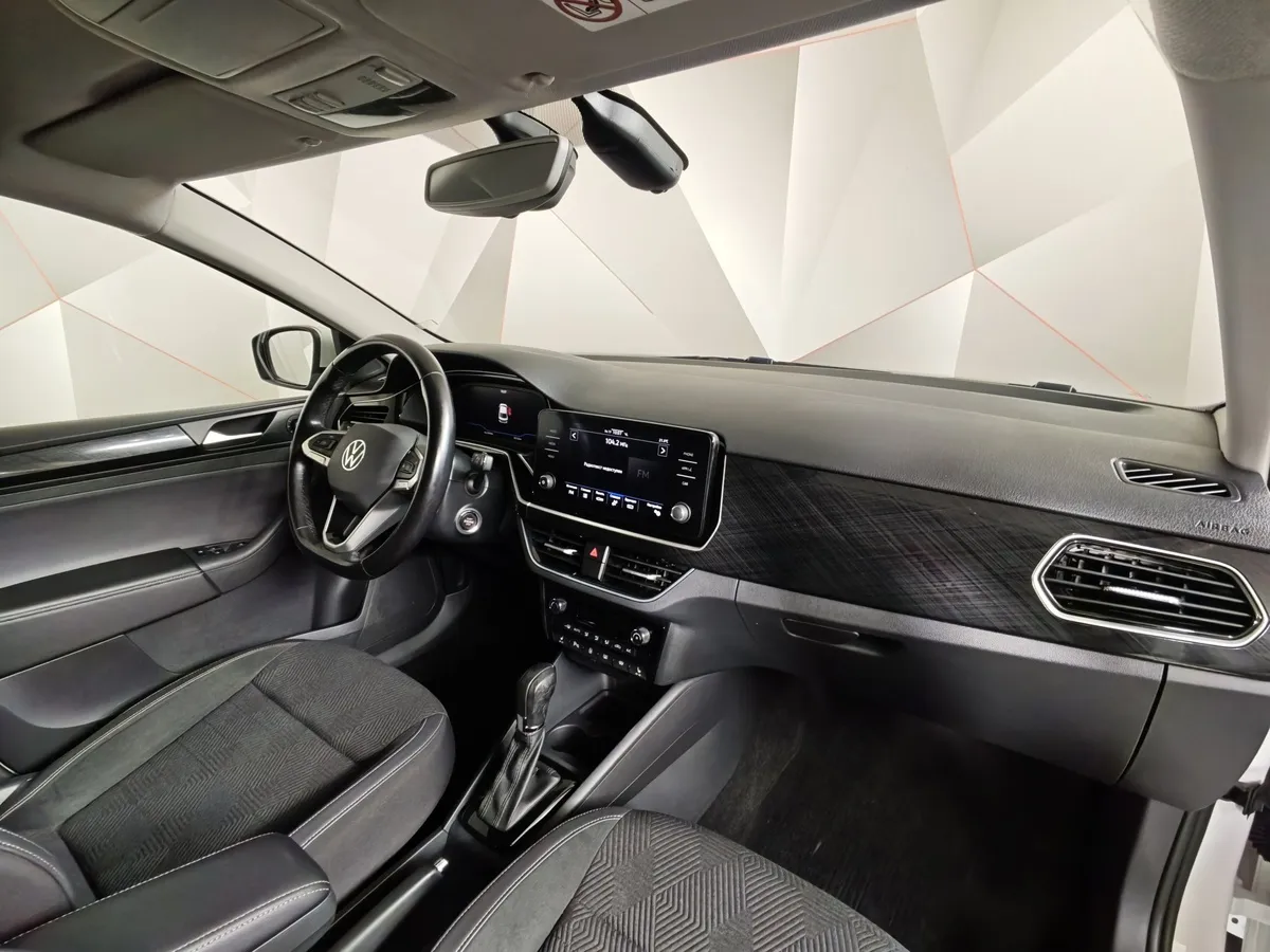 Volkswagen Polo 1.6 MPI AT (110 л.с.) Exclusive + Комфорт Белый в АВИЛОН. Слайд №13