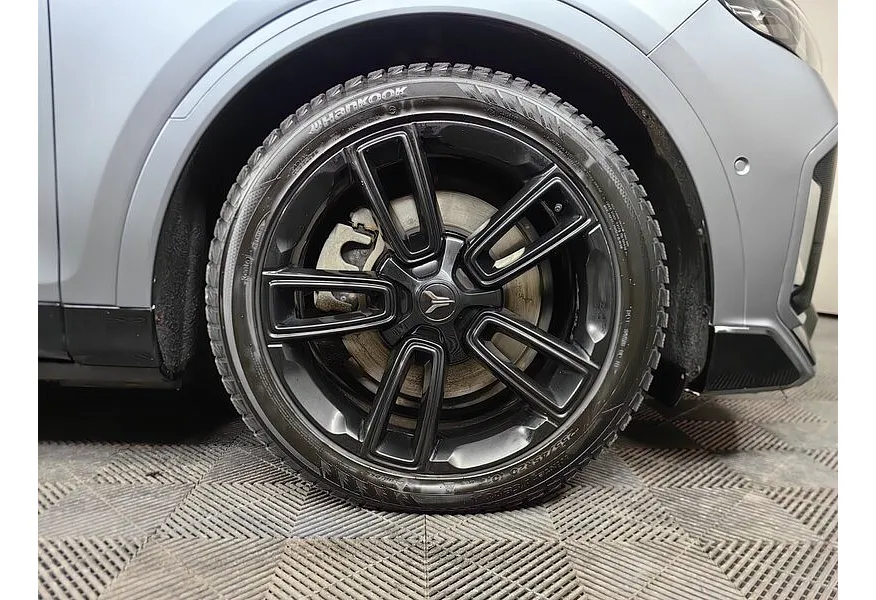 Voyah Free EVR 1.5 AT AWD (693 л.с.) Белый в АВИЛОН. Слайд №9