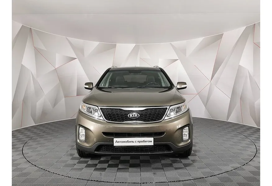 Kia Sorento 2.4 AT 4WD (175 л.с.) Premium Бежевый в АВИЛОН. Слайд №5