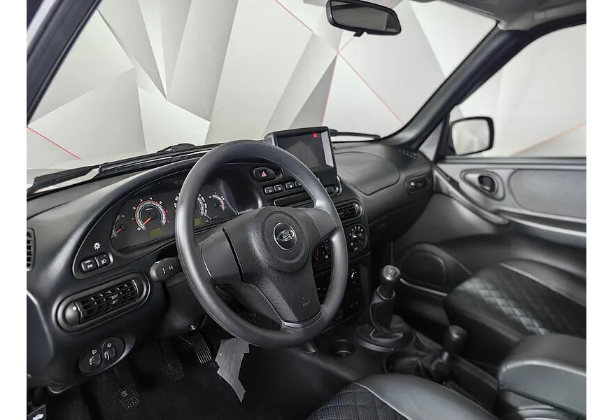 ВАЗ (Lada) Niva 1.7 MT 4WD (80 л.с.) Black Серый в АВИЛОН. Слайд №19