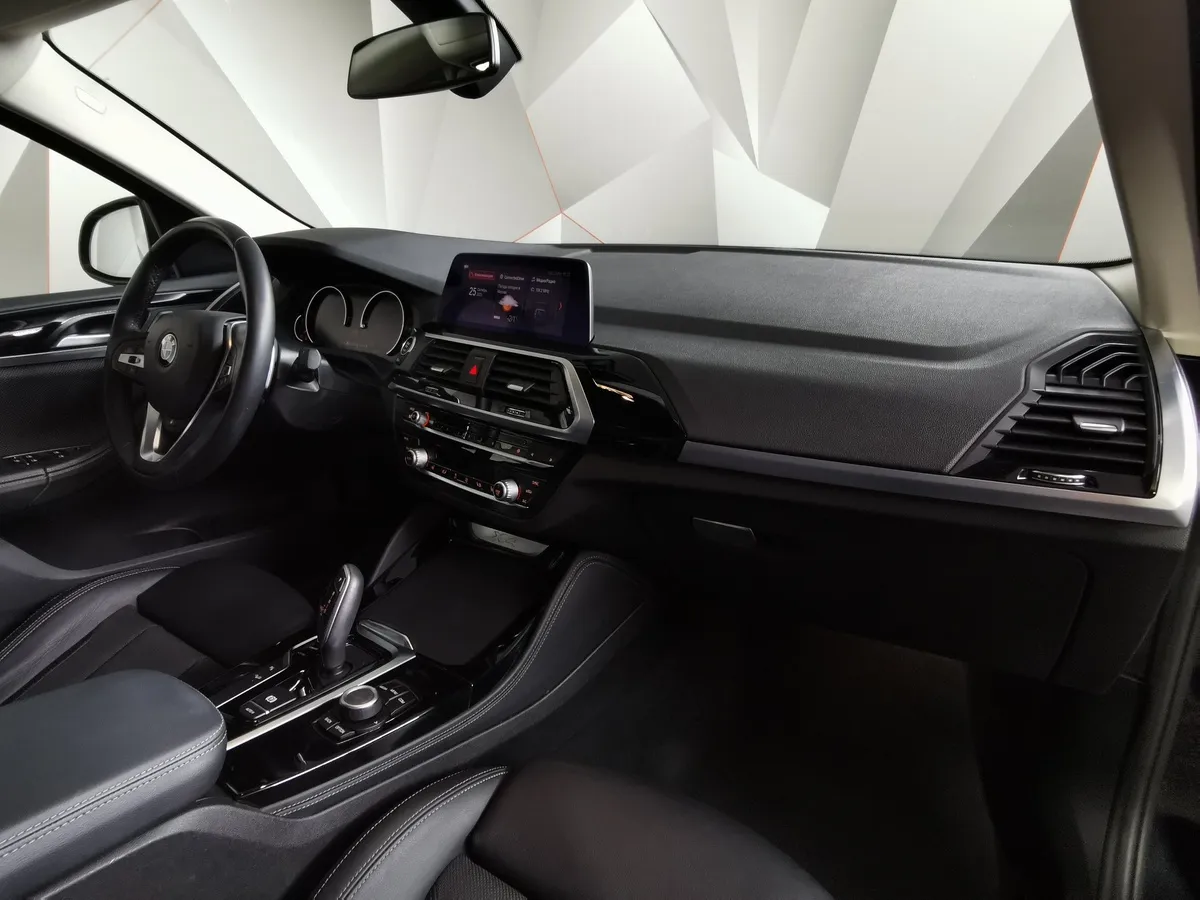 BMW X4 xDrive20i Steptronic (184 л.с.) Черный в АВИЛОН. Слайд №13