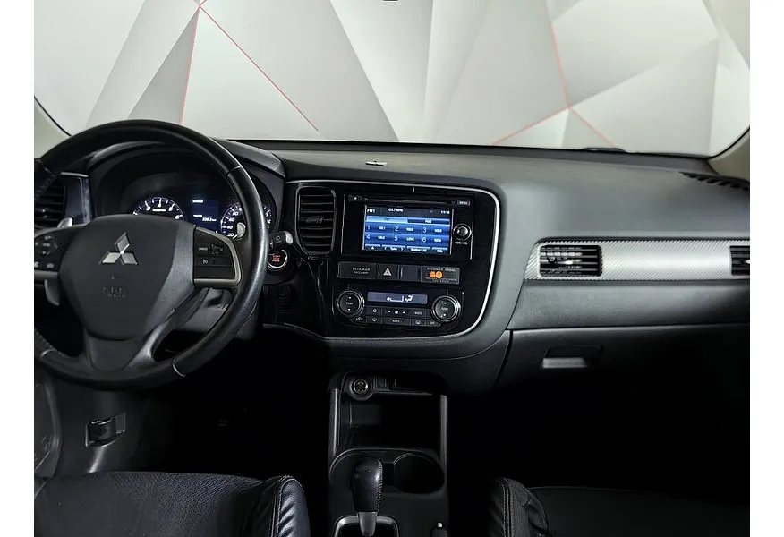 Mitsubishi Outlander 2.0 CVT 4WD (146 л.с.) Серый в АВИЛОН. Слайд №15