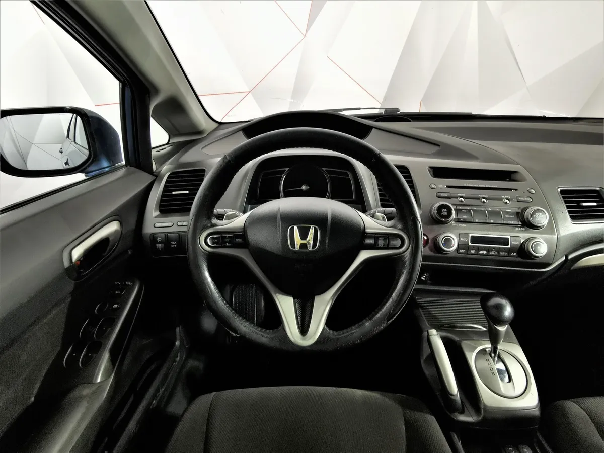 Honda Civic 1.8 AT (140 л.с.) Синий в АВИЛОН. Слайд №18