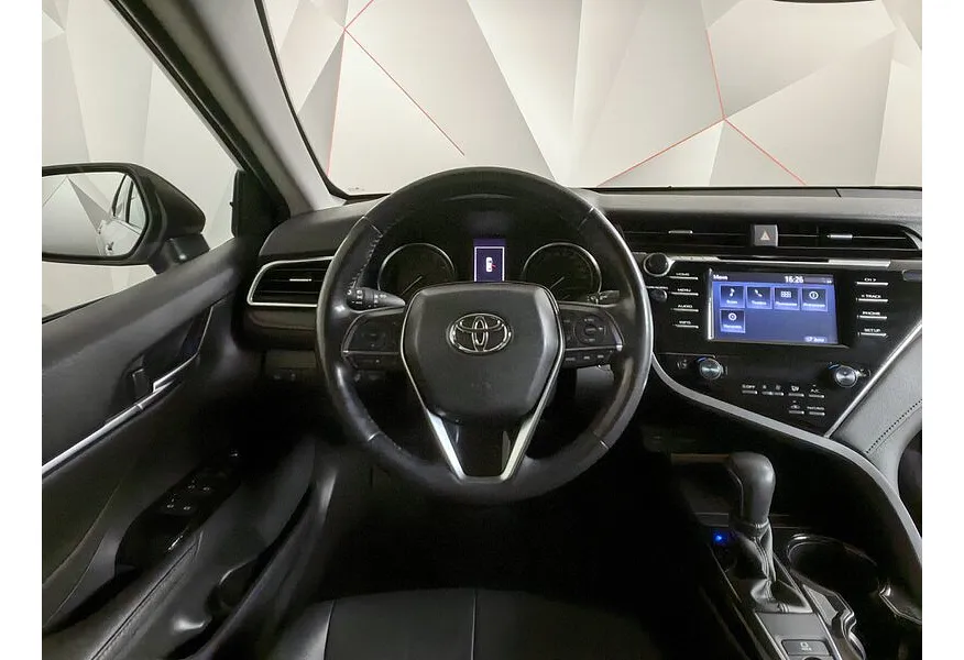 Toyota Camry 2.5 AT (181 л.с.) Белый в АВИЛОН. Слайд №12