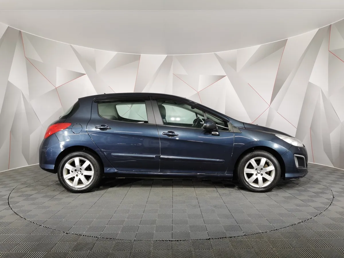 Peugeot 308 1.6 AT (120 л.с.) Синий в АВИЛОН. Слайд №6