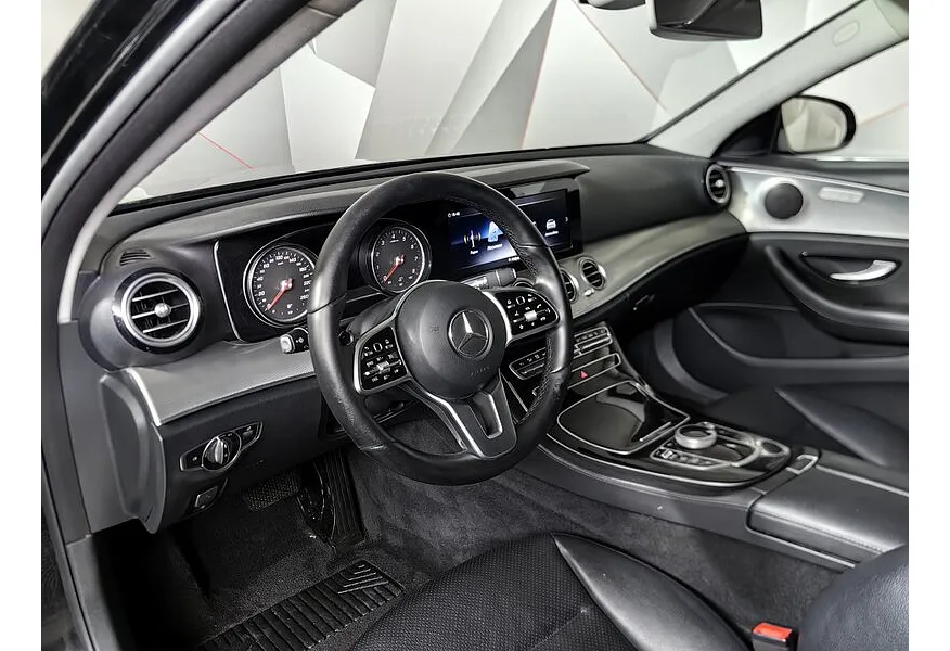 Mercedes-Benz E-Класс E 200 9G-TRONIC (184 л.с.) Premium Черный в АВИЛОН. Слайд №18