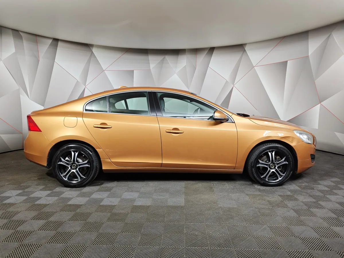 Volvo S60 2.0T Turbo Powershift (203 л.с.) Summum Золотой в АВИЛОН. Слайд №6