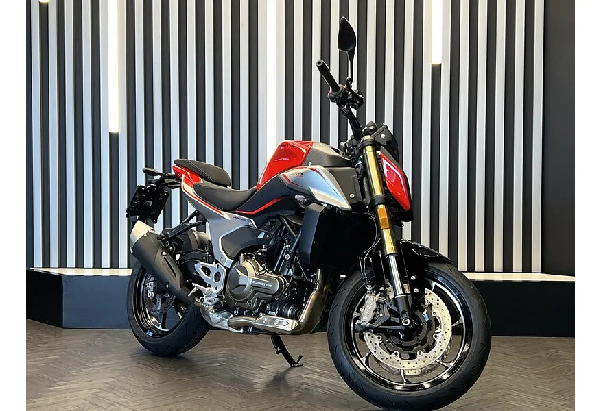 QJMOTOR SRK 550 554 см³ (56 л.с.) (56) 554 в АВИЛОН. Слайд №2