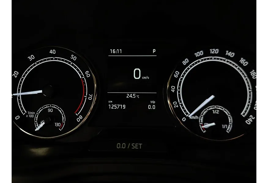 АВИЛОН - Skoda Rapid 1.6 AT (110 л.с.) Коричневый - slide 17