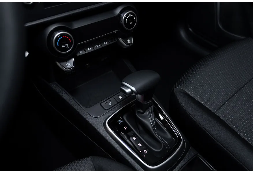 Solaris KRX 1.6 AT (123 л.с.) Luxe Серебристый в АВИЛОН. Слайд №10