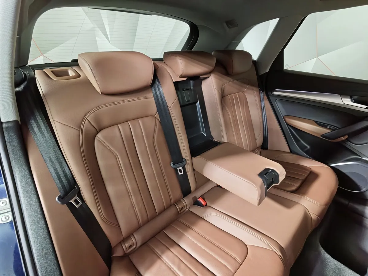 Audi Q5 2.0 TFSI S tronic quattro (249 л.с.) Синий в АВИЛОН. Слайд №16