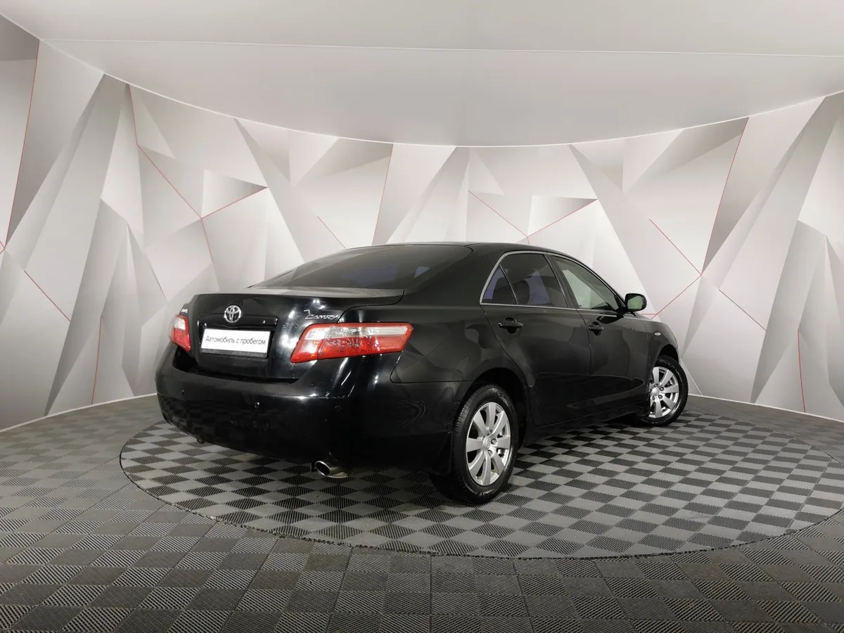 Toyota Camry 2.4 VVT-i AT (167 л.с.) Черный в АВИЛОН. Слайд №2