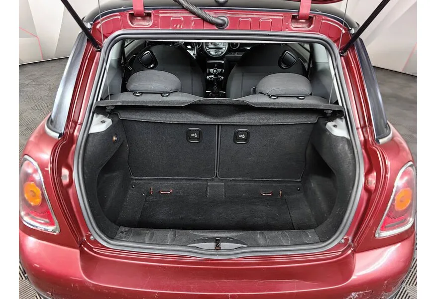 Mini One 1.4 AT FWD (95 л.с.) Красный в АВИЛОН. Слайд №9