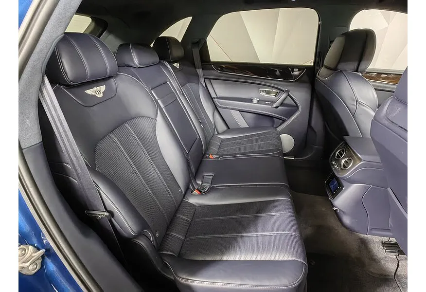 Bentley Bentayga 6.0 AT AWD (608 л.с.) Синий в АВИЛОН. Слайд №16