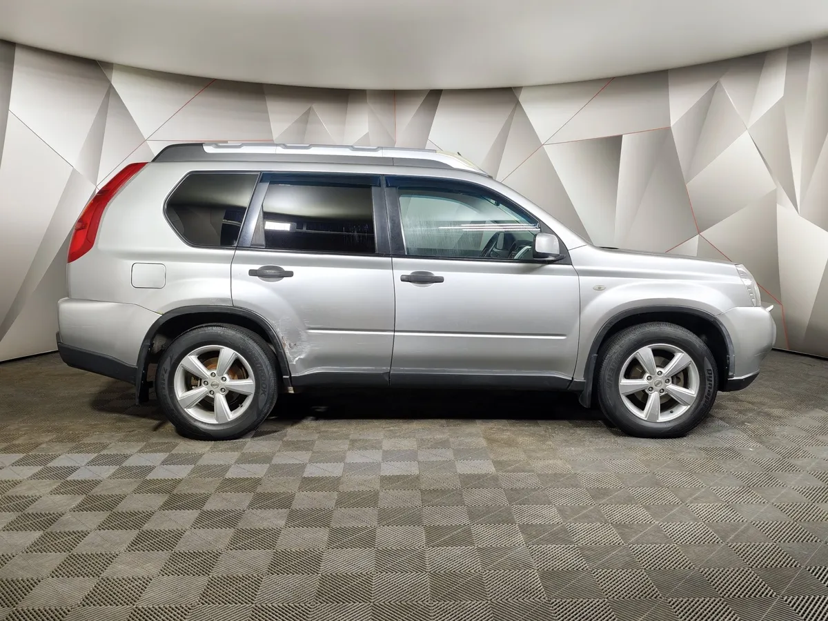 Nissan X-Trail 2.0 CVT AWD (141 л.с.) Серебристый в АВИЛОН. Слайд №5