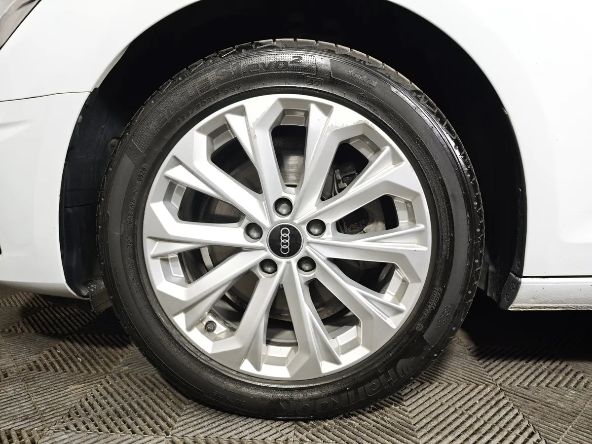 Audi A4 2.0 TFSI S tronic (150 л.с.) Белый в АВИЛОН. Слайд №9