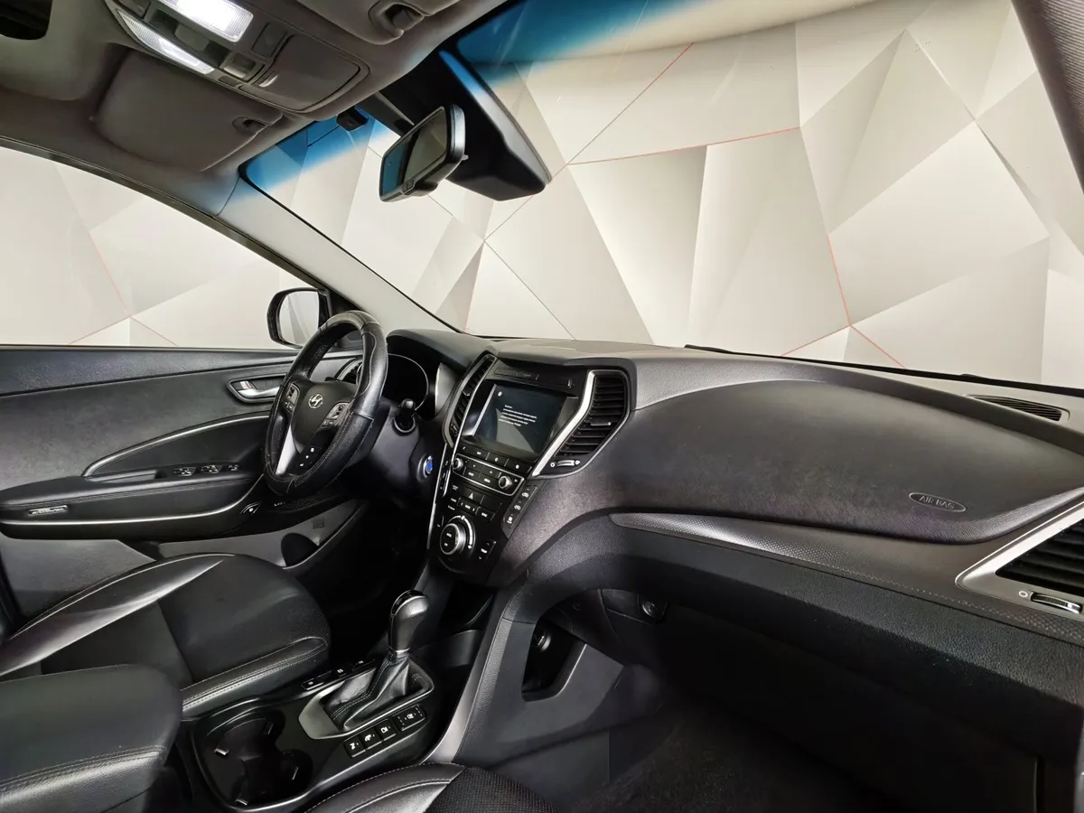 Hyundai Santa Fe 2.2 CRDi AWD 8AT (200 л.с.) High-Tech Черный в АВИЛОН. Слайд №12