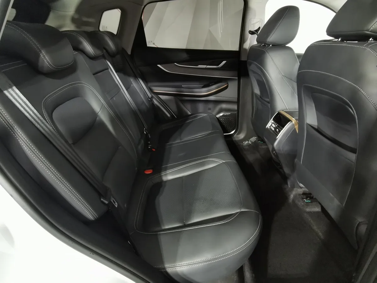 EXEED LX 1.5 CVT9 FWD (147 л.с) Luxury Белый в АВИЛОН. Слайд №15