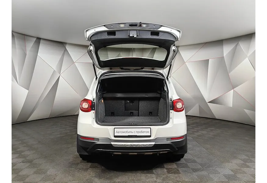 Volkswagen Tiguan 1.4 TSI MT (150 л.с.) Trend & Fun Белый в АВИЛОН. Слайд №9