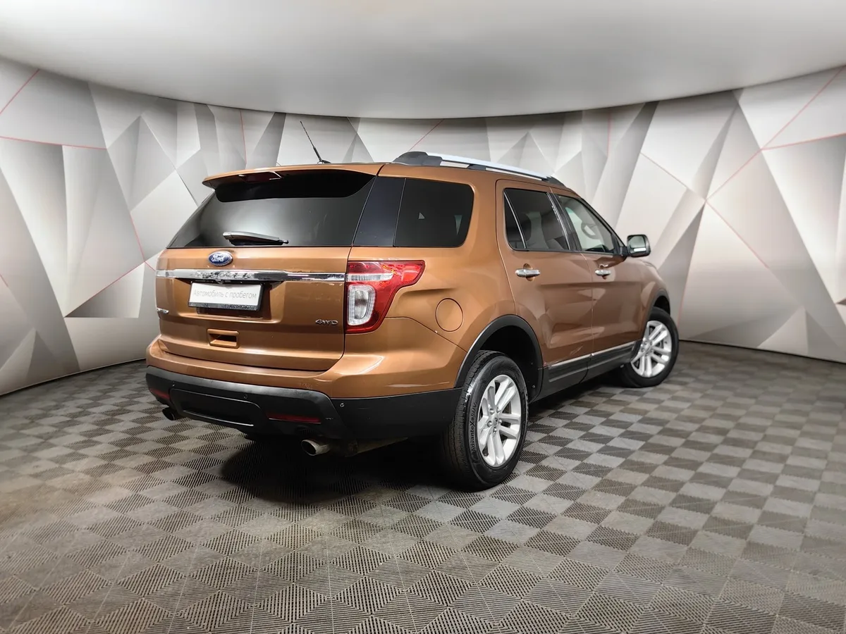 Ford Explorer 3.5 SelectShift 4WD (249 л.с.) Limited Plus Коричневый в АВИЛОН. Слайд №2