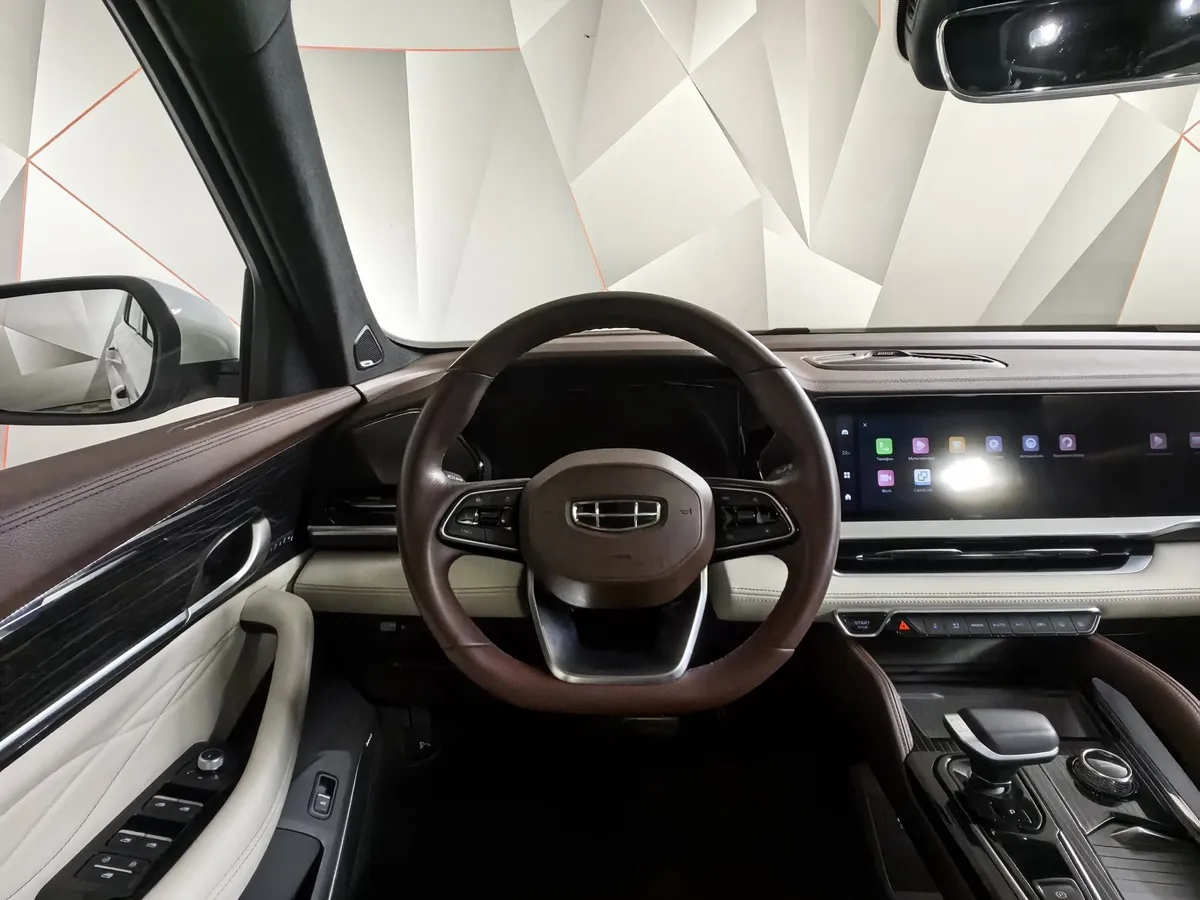 Geely Monjaro 2.0T 8AT 4WD (238 л.с.) Flagship Белый в АВИЛОН. Слайд №20