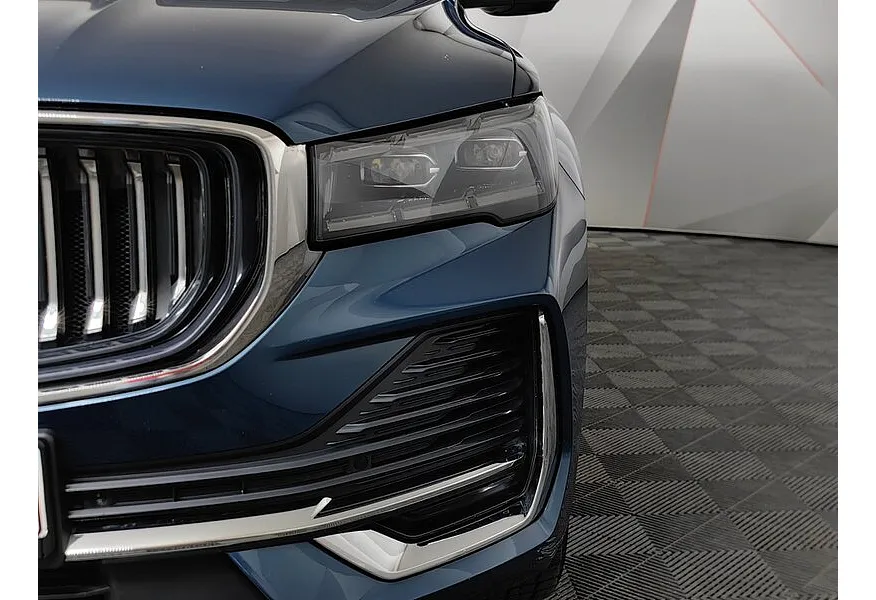 Geely Monjaro 2.0T 8AT 4WD (238 л.с.) Exclusive Синий в АВИЛОН. Слайд №10